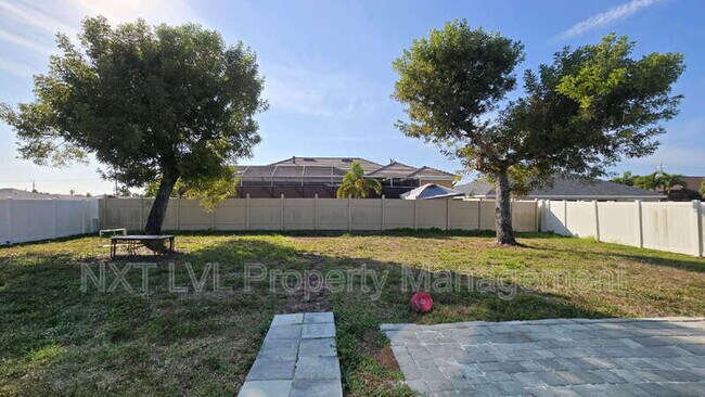 Building Photo - 2122 SW 29th Terrace