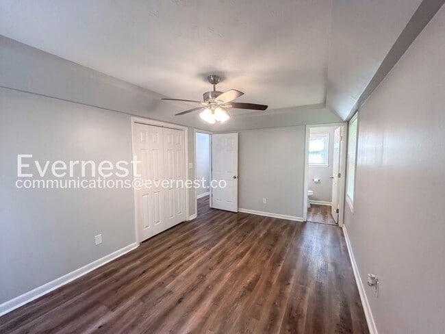 Building Photo - 5 Bed & 4 Bath House in Lithonia / Pet-Friendly /