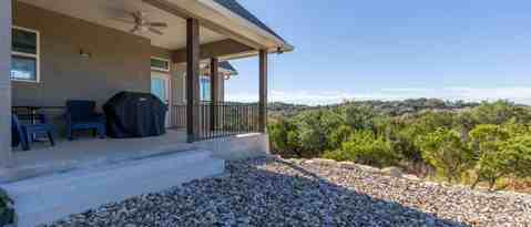 Building Photo - 26713 Snuggle Valley