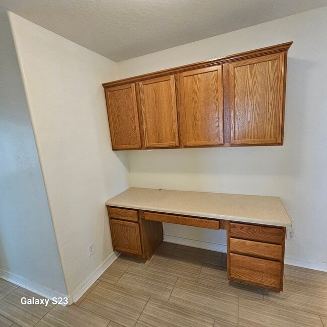 Building Photo - Oasis in Northwest Sun City