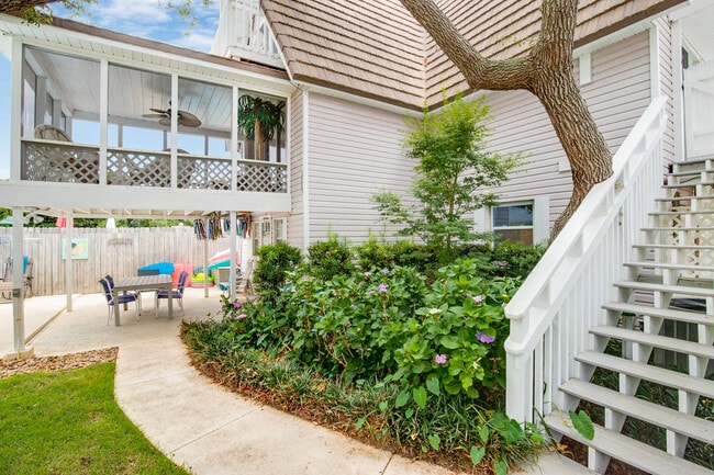 Building Photo - 86 Cobia St