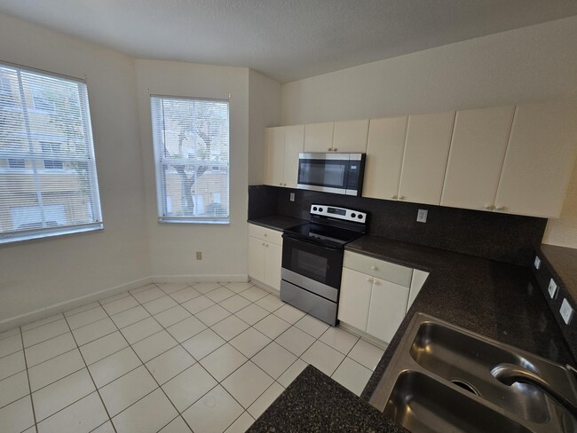 Building Photo - 3517 Shoma Ln