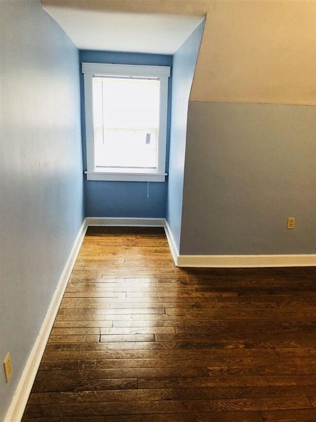 Building Photo - Beautiful 3 BR Home Near Bryan Park - Available July 2026!