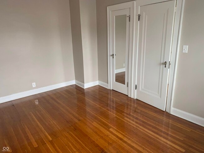 Building Photo - 2124 Broadway St