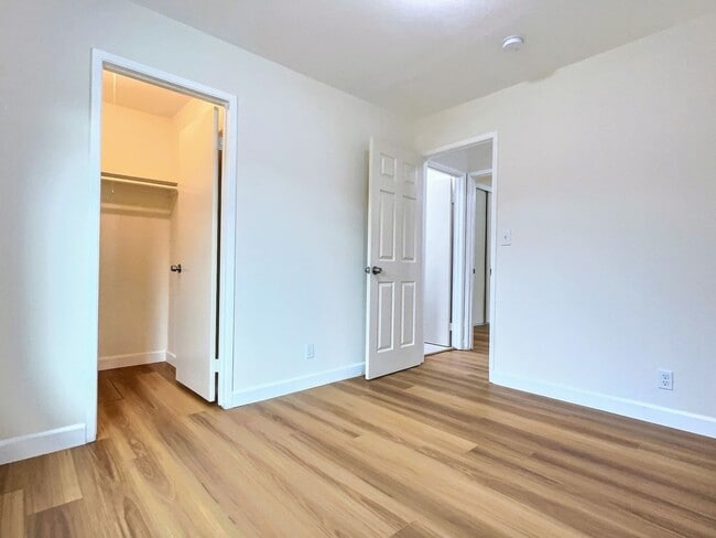 Building Photo - 4 BD/2 BA Home with Spacious Backyard and ...