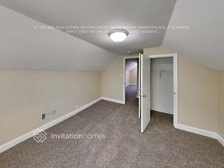 Building Photo - 9344 S 54th Ct