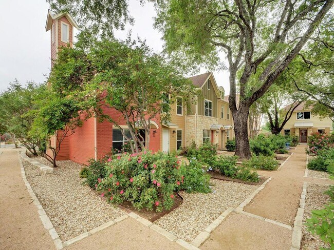 Primary Photo - 1101 Grove Blvd