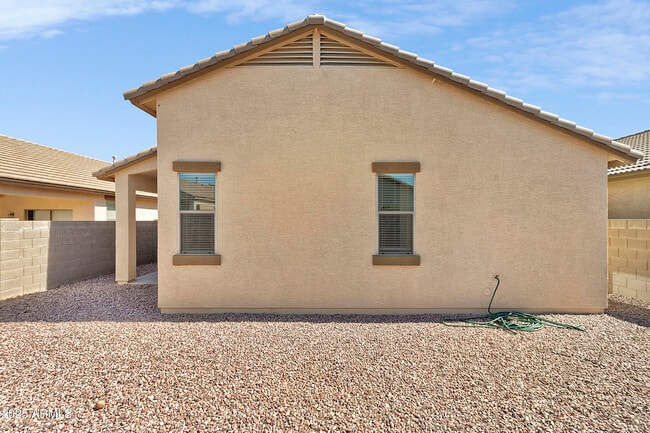 Building Photo - 17228 W Elm St