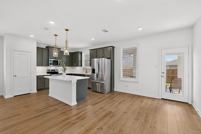 Building Photo - 114 Drovers Dr