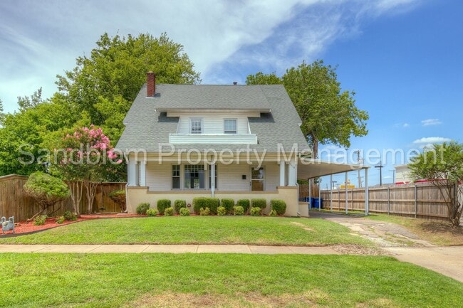 Building Photo - For Lease | TU | 5 Bed + 3 Bath | $2500 Rent