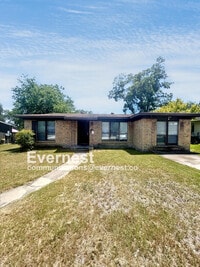Building Photo - 618 Pilgrim Dr