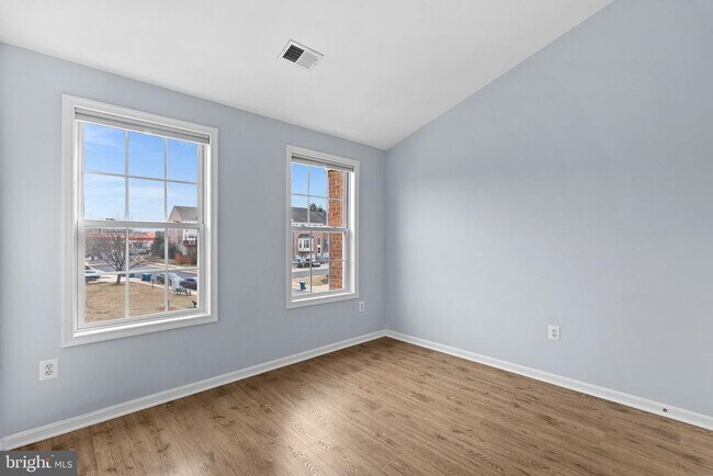 Building Photo - 13584 Cedar Run Ln