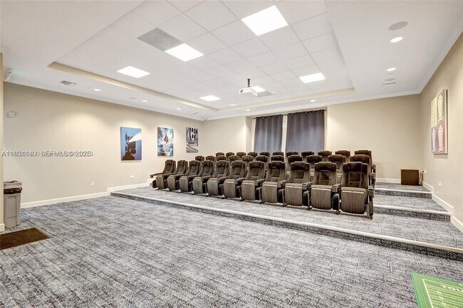 Building Photo - 400 SE Mulberry Wy