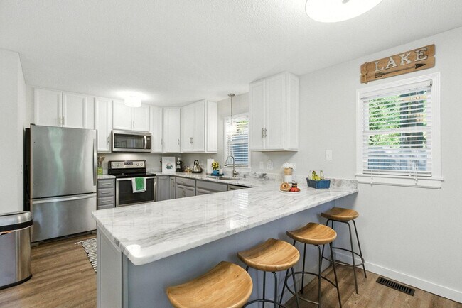 Building Photo - 7501 SC-24
