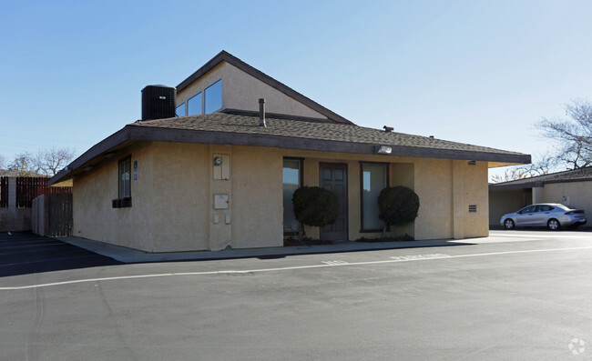 Building Photo - Sunset Gardens Apartments