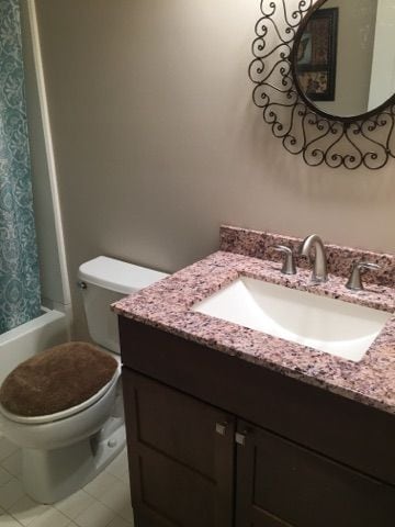 Building Photo - 313 Allens Ln