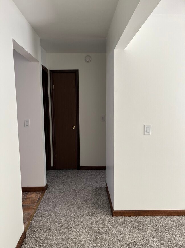 Front hallway - 34 Beacon Rd