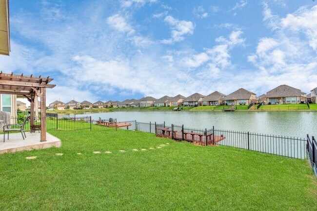 Building Photo - 24834 Puccini Pl