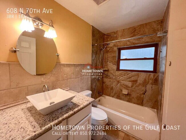 Building Photo - 608 N 70th Ave