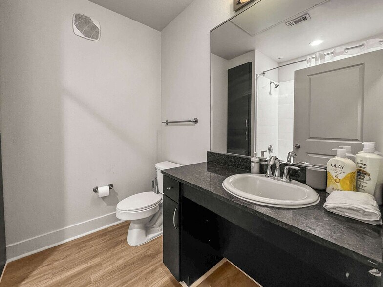 Building Photo - 2901 Indiana St