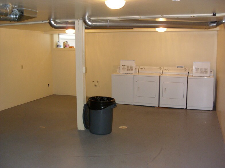 Building Photo - 1222 1st Ave S