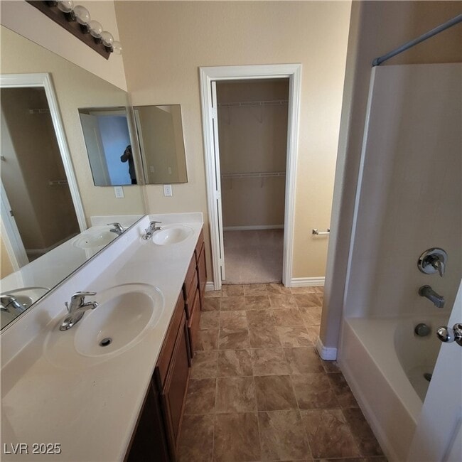 Building Photo - 2792 Red Vista Ct
