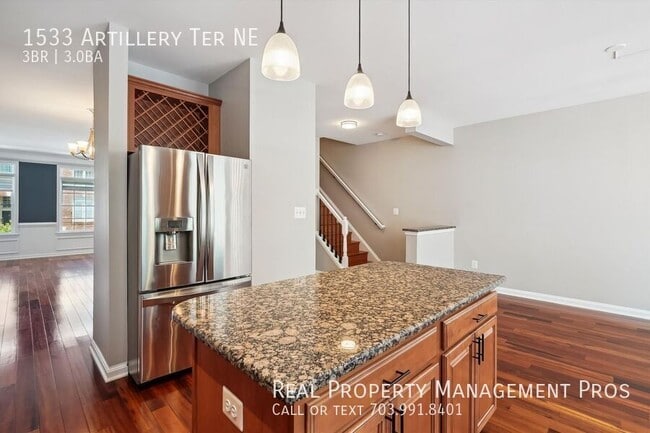 Building Photo - 1533 Artillery Terrace NE