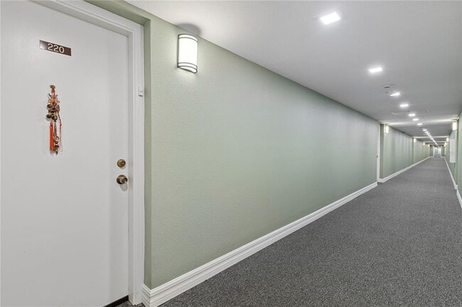 Building Photo - 21280 Brinson Ave