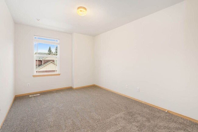 Building Photo - 26906 225th Pl SE