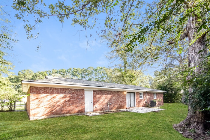 Building Photo - 210 Elliott Dr