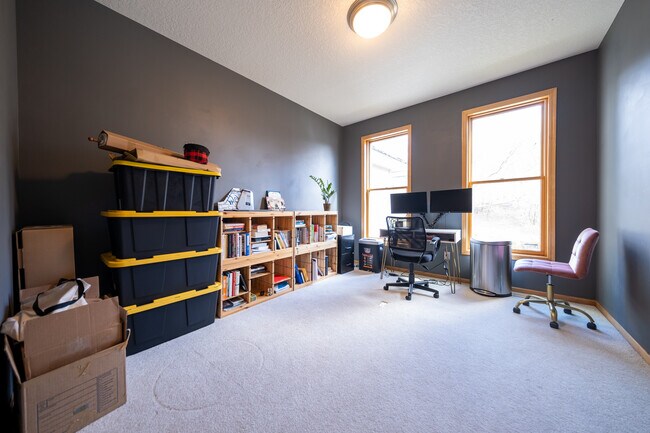 Building Photo - 7122 Harrison Hill Trail