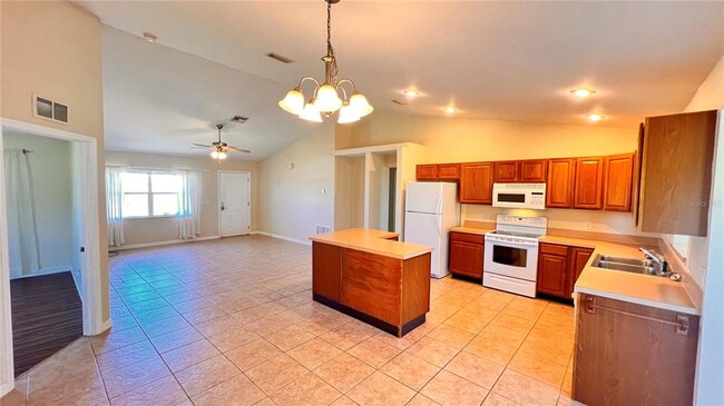 Building Photo - 8211 Cozumel Ln