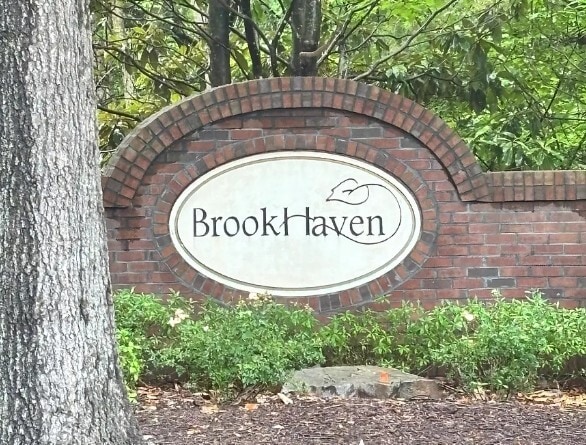 Building Photo - 108 Mangum Cir