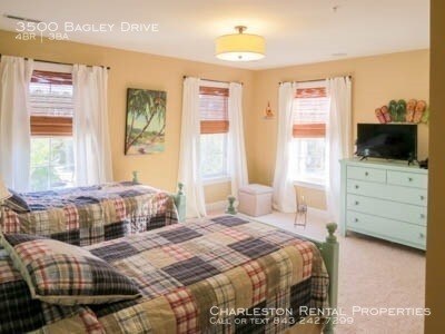 Building Photo - 3500 Bagley Dr