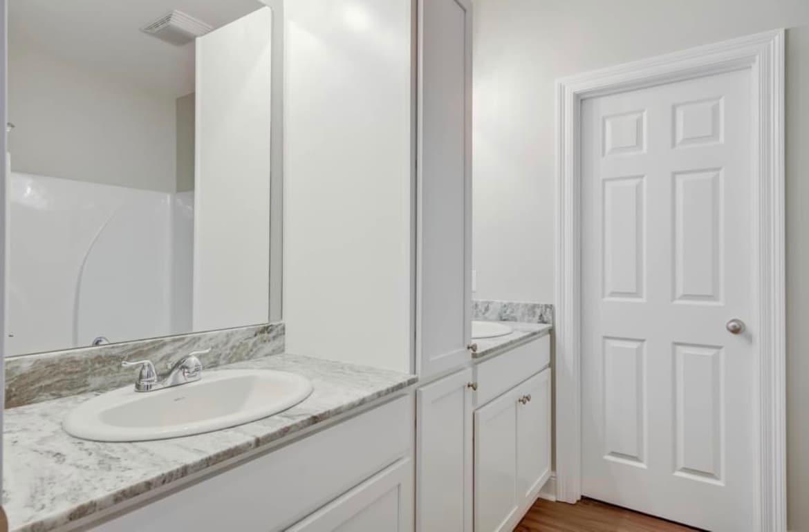 Building Photo - 139 Iberia St