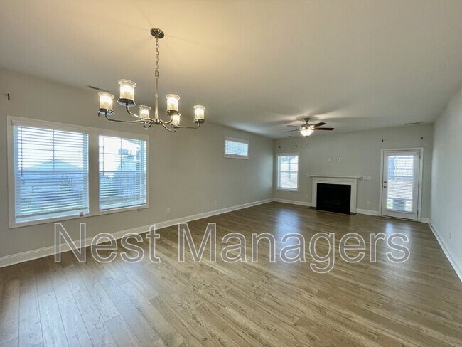 Building Photo - 279 Cromwell Ct