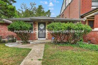 Building Photo - 5855 Pershing Ave