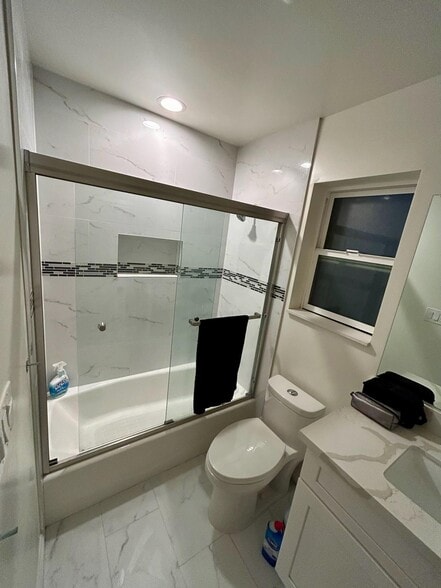 Bathroom - 7011 Jumilla Ave