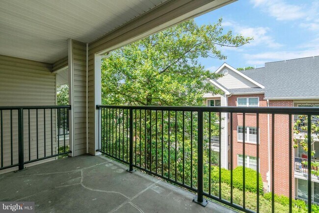 Building Photo - 3308 Wyndham Cir