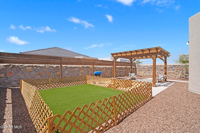 Building Photo - 13154 Emerald Isle St