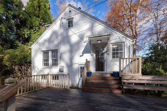 Building Photo - 444 Burlington Rd NE