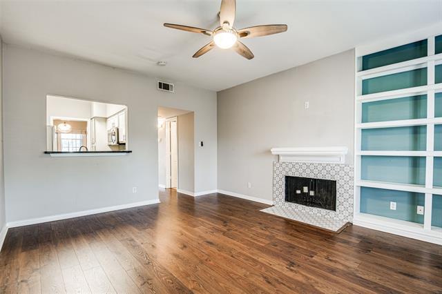 Building Photo - 9801 Royal Ln