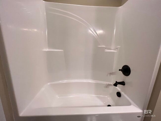 Building Photo - 33048 Stables Dr