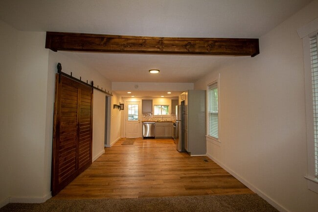 Building Photo - Single-Family Home in the Worley Street-Park Neighborhood