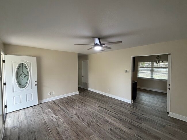 Building Photo - Beautiful 3/2 in Long Beach, MS