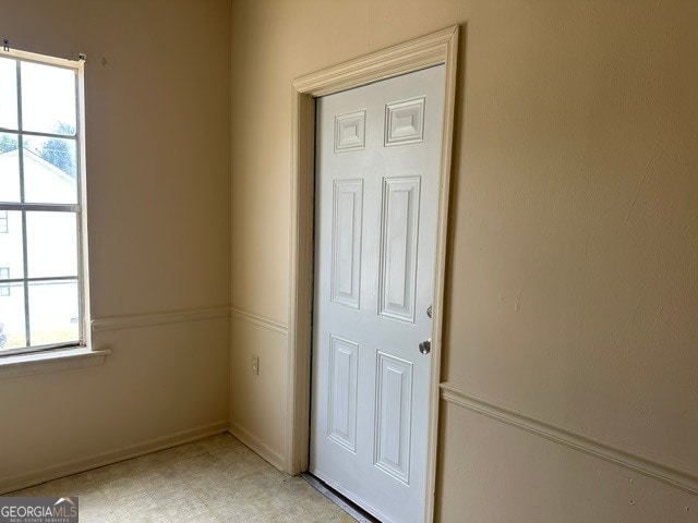 Building Photo - 102 W Inman St