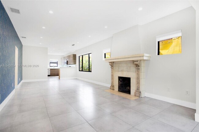 Building Photo - 1744 SW 22nd Terrace