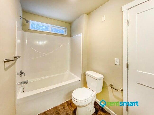 Building Photo - 3484 MT-200