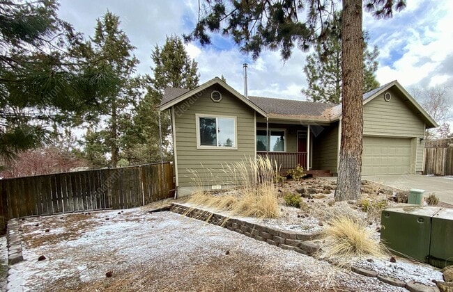 Primary Photo - Updated 3BR - 2BA Gardener's Dream, w/ RV parking