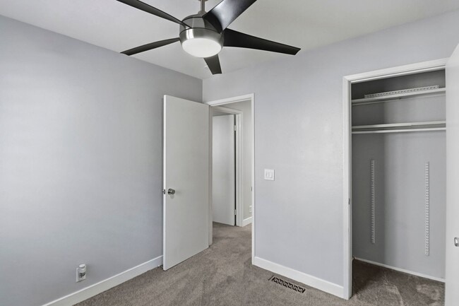 Building Photo - North Davis Condo-Available